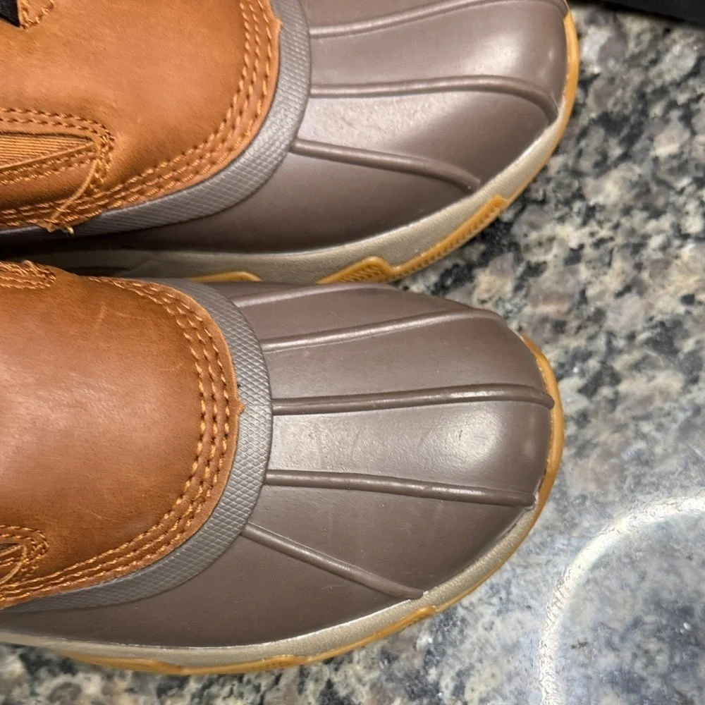 Bass Outdoor Brown Waterproof duck Boots NWT 6